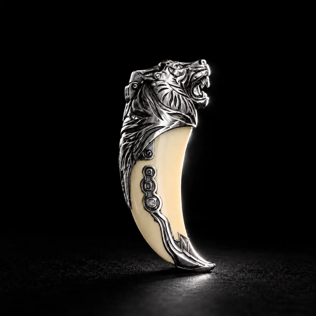 Fang Lighter