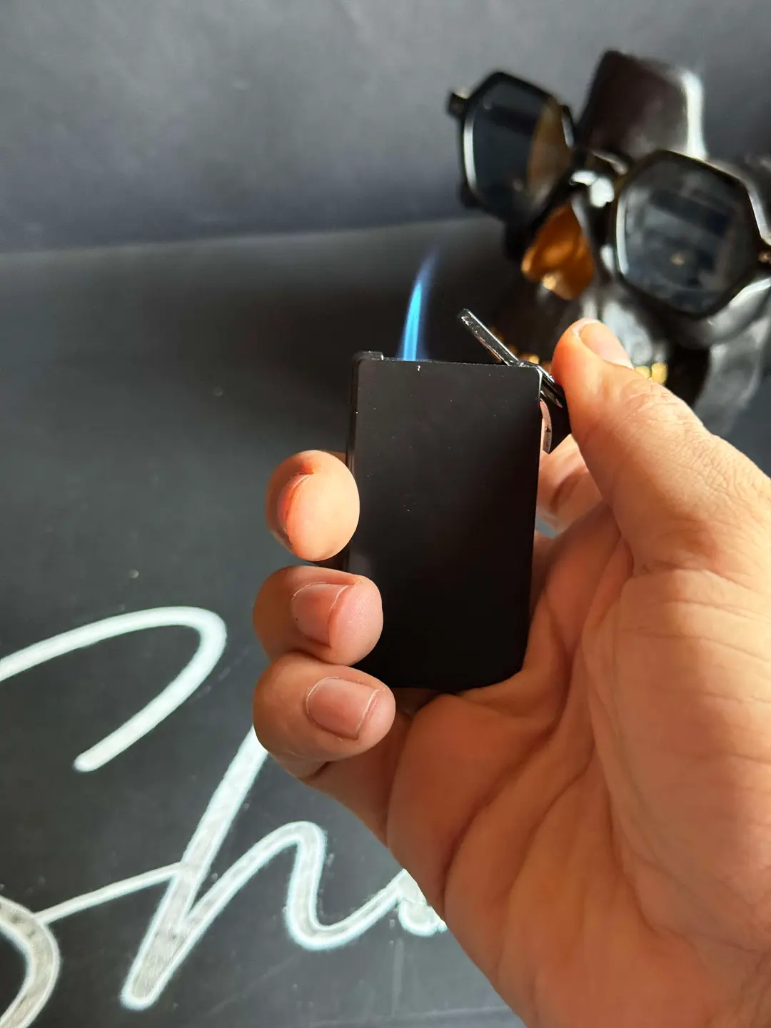 Black lighter