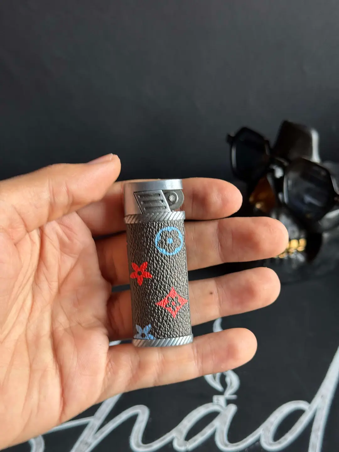 LV lighter